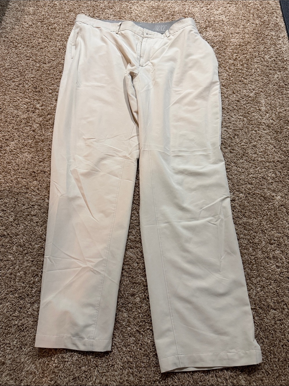 Nike Men's Light Khaki Straight-Leg Golf Pants